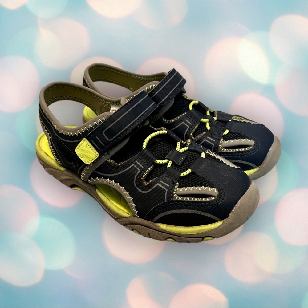 Youth Boy’s Blue and Green Strap Hard Sole Sandals Size 1